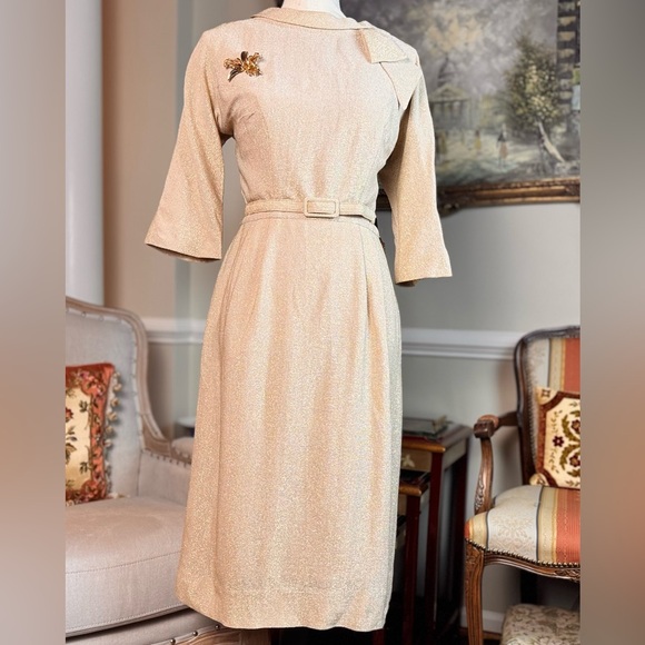 Vintage Dresses & Skirts - Vintage 1960’s Jannell Of California Dress w Vintage Brooch - Size Small